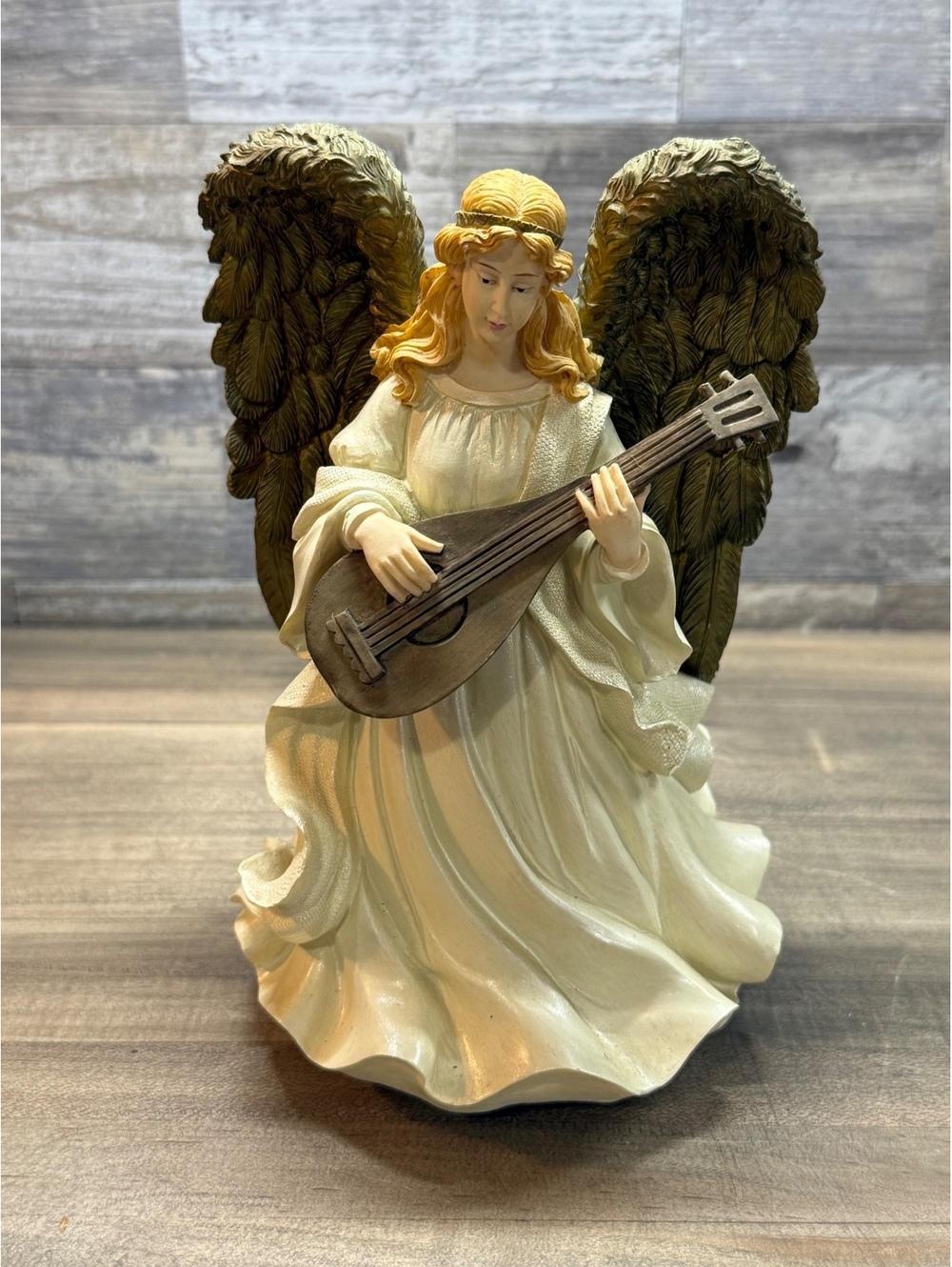 Vintage Seraphim Lydia Angel  music box Figurine Roman 1993 (x01/cp2/0122
